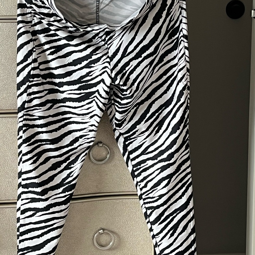 Torrid Black and White Zebra Print Leggings
